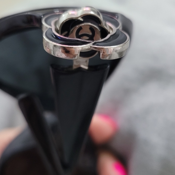Chanel Sunglasses - Picture 5 of 12